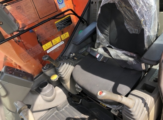 ขายรถขุด HITACHI ZX135US นำเข้าเองจากญี่ปุ่น สภาพสวยพร้อมใช้ มีVDOการทำงานครับ