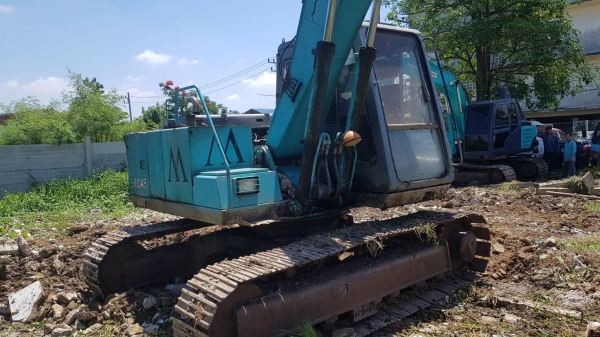 ขาย 515,000 KOBELCO sk 045 เก่านอก 5,000 ชม.แท้ เครื่องดี ปั้มแรง เอวแน่น ช่วงล่างเต็มสวย รถพร้อมใช้ เอกสารใบประมูล รถอยู่ นครปฐม 090-772-3710 090-772-3708