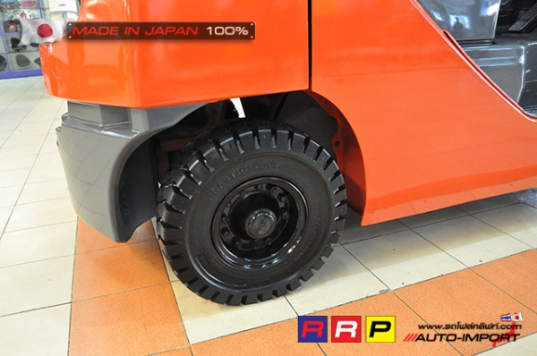 ขายรถโฟล์คลิฟท์มือสอง TOYOTA รุ่น 8FD25 35836 นำเข้าจากประเทศญี่ปุ่น 100\% ไม่เคยใช้งานในไทย