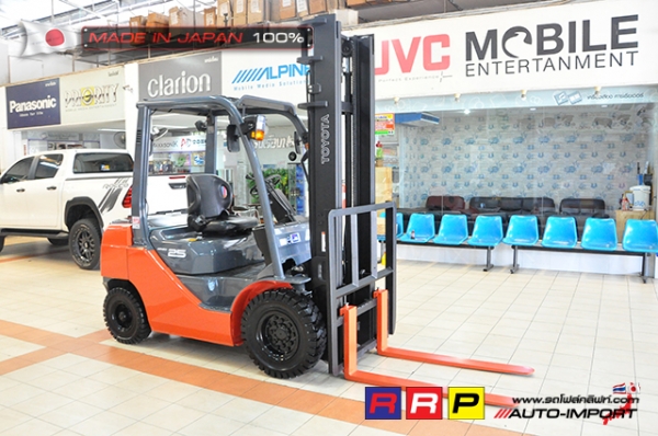 ขายรถโฟล์คลิฟท์มือสอง TOYOTA รุ่น 8FD25 35836 นำเข้าจากประเทศญี่ปุ่น 100\% ไม่เคยใช้งานในไทย