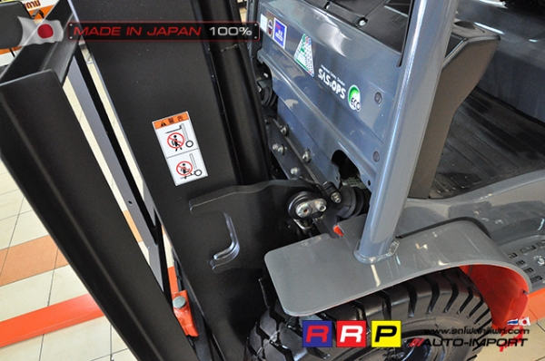 ขายรถโฟล์คลิฟท์มือสอง TOYOTA รุ่น 8FD25 35836 นำเข้าจากประเทศญี่ปุ่น 100\% ไม่เคยใช้งานในไทย