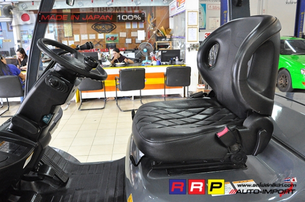 ขายรถโฟล์คลิฟท์มือสอง TOYOTA รุ่น 8FD25-37578 นำเข้าจากประเทศญี่ปุ่น 100\% ไม่เคยใช้งานในไทย