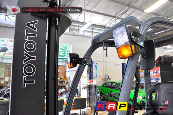 ขายรถโฟล์คลิฟท์มือสอง TOYOTA รุ่น 8FD25-37578 นำเข้าจากประเทศญี่ปุ่น 100\% ไม่เคยใช้งานในไทย
