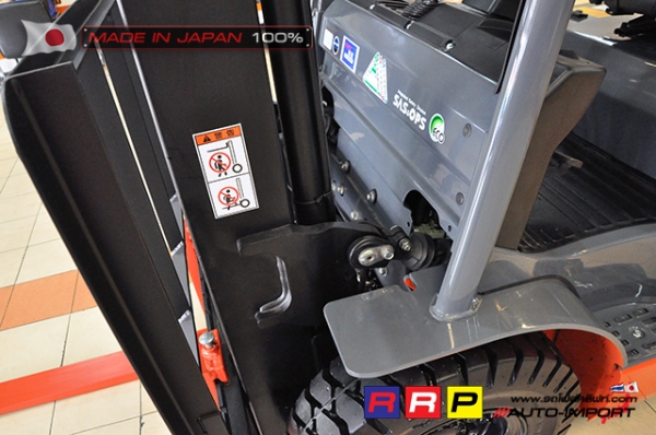 ขายรถโฟล์คลิฟท์มือสอง TOYOTA รุ่น 8FD25-37578 นำเข้าจากประเทศญี่ปุ่น 100\% ไม่เคยใช้งานในไทย