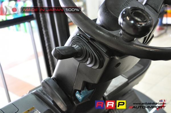 ขายรถโฟล์คลิฟท์มือสอง TOYOTA รุ่น 8FD25-37578 นำเข้าจากประเทศญี่ปุ่น 100\% ไม่เคยใช้งานในไทย