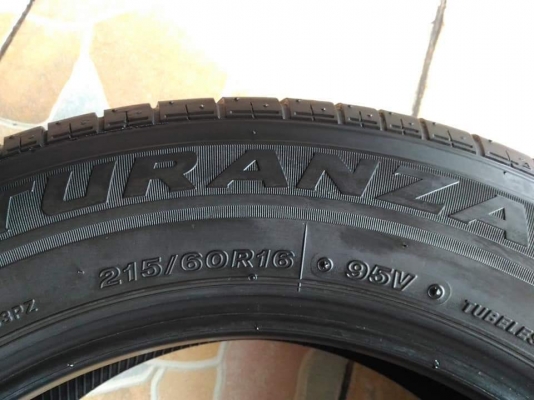 ยาง\% คัดสภาพ Bridgestone Turanza ER33 215/60R16 ผลิตปี 2018 ยางสวย ดอกหนาๆ มีรับประกันให้ทุกเส้น ขา