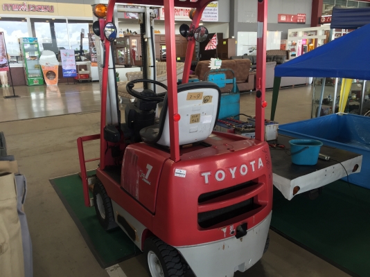 ขาย FORKLIFT TOYOTA 3FG7 เก่าญี่ปุ่น พร้อมใช้งาน