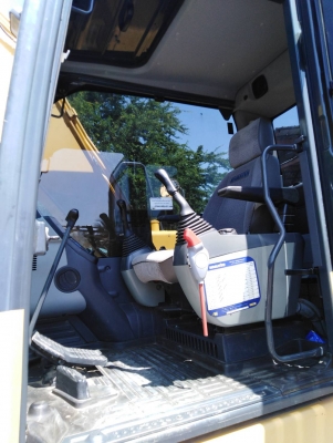 ขายด่วน!! KOMATSU PC130-8 สภาพสวยค่ะ