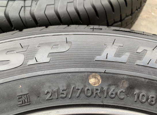 ล้อแม็ก Toyota Vigo Champ สีเทาดำ ขอบ 16 พร้อมยางใหม่ป้ายแดง 215-70-16 Dunlop ปี 19 แม็กสวย ยางตุ่มอลัง เส้นสีจัดจ้าน ล้อแม็ก Toyota Vigo Champ สีเทาดำ ขอบ 16 พร้อมยางใหม่ป้ายแดง 215-70-16 Dunlop ปี 19 แม็กสวย ยางตุ่มอลัง เส้นสีจัดจ้าน