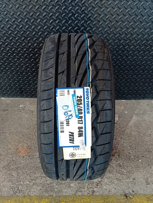 TOYO TR1 205/40R17 ยางญี่ปุ่น ปี19 เส้นละ 4,100 บาท TOYO TR1 205/40R17 ยางญี่ปุ่น ปี19 เส้นละ 4,100 บาท