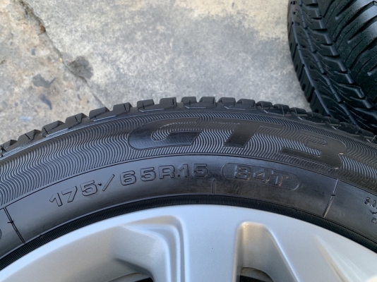 ล้อแม็กป้ายแดง Honda New JAZZ ขอบ 15 พร้อมยางป้ายแดง 175-65-15 GoodYear ปี 18 ล้อแม็กป้ายแดง Honda New JAZZ ขอบ 15 พร้อมยางป้ายแดง 175-65-15 GoodYear ปี 18