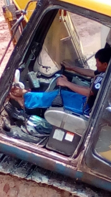 ขายรถขุดแบ็คโคPC120-6KOMATSU สภาพพร้อมใช้งาน ไฟฟ้าตัด เอกสารเล่มทะเบียน ขายรถขุดแบ็คโคPC120-6KOMATSU สภาพพร้อมใช้งาน ไฟฟ้าตัด เอกสารเล่มทะเบียน