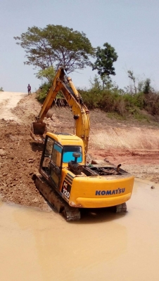 ขายรถขุดแบ็คโคPC120-6KOMATSU สภาพพร้อมใช้งาน ไฟฟ้าตัด เอกสารเล่มทะเบียน