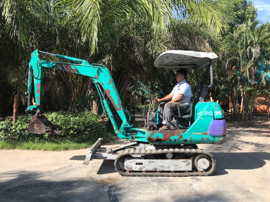 (ลดกระหน่ำ)ขายKOMATSU PC20-7 คอนโทลน้ำมัน ปั้มแรง สวยเดิมจากญี่ปุ่น ทำงานสมบูรณ์ทุกระบบ รับรองไม่ผิดหวัง 225,000 เท่านั้น!!