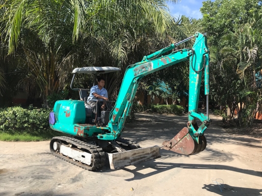 (ลดกระหน่ำ)ขายKOMATSU PC20-7 คอนโทลน้ำมัน ปั้มแรง สวยเดิมจากญี่ปุ่น ทำงานสมบูรณ์ทุกระบบ รับรองไม่ผิดหวัง 225,000 เท่านั้น!!