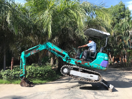 (ลดกระหน่ำ)ขายKOMATSU PC20-7 คอนโทลน้ำมัน ปั้มแรง สวยเดิมจากญี่ปุ่น ทำงานสมบูรณ์ทุกระบบ รับรองไม่ผิดหวัง 225,000 เท่านั้น!!