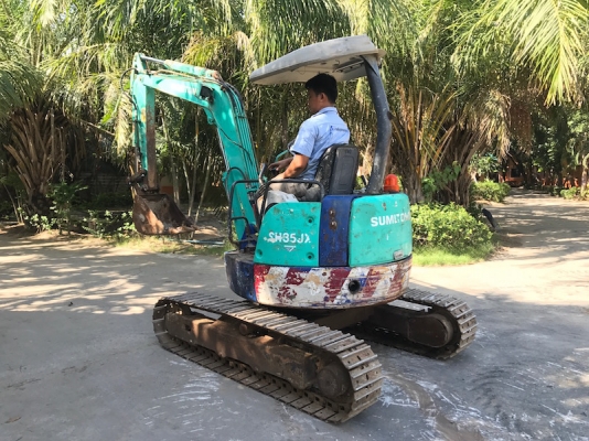 ขายแบคโฮSUMITOMO SH35JX(ลายหัวแย๊ก)พิมพ์นิยมเก่านอก100\%(ปั้มนิ้ว)(คอนโทลน้ำมัน)แน่นๆ เดิมจากญี่ปุ่น ทำงานสมบูรณ์ทุกระบบ รับรองไม่ผิดหวัง 285,000 เท่านั้น!!