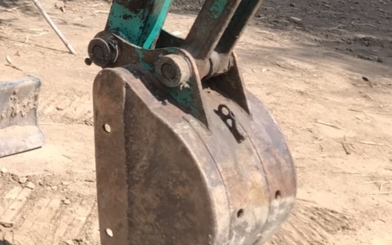 รถแบคโฮ KOMATSU