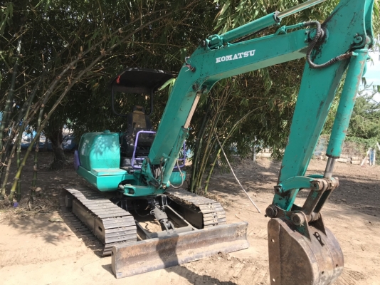 รถแบคโฮ KOMATSU