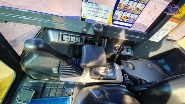 ขายดาวน์ KOMATSU PC30MR-3 ใช้งาน 1 พันชั่วโมง PM 2,500 ช.ม. สภาพนางฟ้า ขายดาวน์ KOMATSU PC30MR-3 ใช้งาน 1 พันชั่วโมง PM 2,500 ช.ม. สภาพนางฟ้า