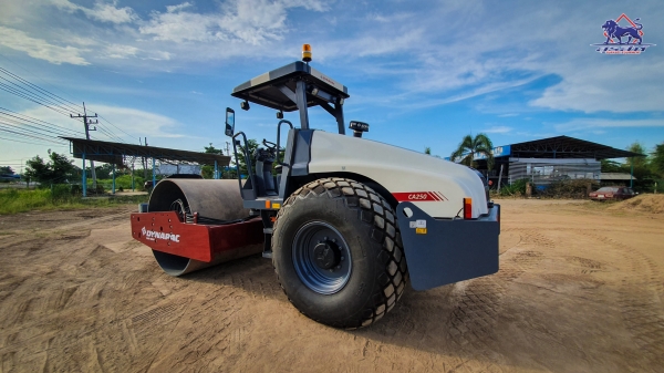 ขายรถบดสั่นสะเทือน 2 เพลา DYNAPAC CA250D รุ่นล่าสุด (รถเด็มโมให้ลูกค้าทดลองใช้)