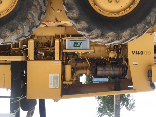 ขาย รถ เกรด Komatsu gb611a