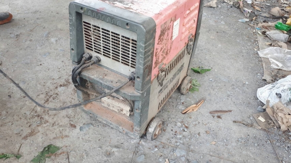 ขายตามสภาพ ตู้เชื่อม ไฟแบตเตอรี่ เก่าญี่ปุ่น SDW150D
