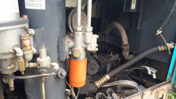 ขายตามสภาพ เครื่องปั๊มลม เครื่อง air compressor ยี่ห้อ AIRMAN PDS125S มีปั๊มคอมแอร์ ไม่มีเครื่องยนต์มา ขายตามสภาพ เครื่องปั๊มลม เครื่อง air compressor ยี่ห้อ AIRMAN PDS125S มีปั๊มคอมแอร์ ไม่มีเครื่องยนต์มา