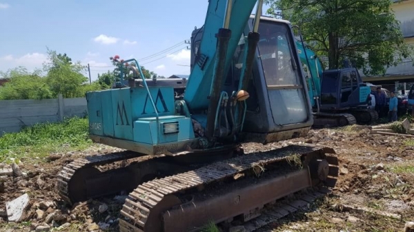 ขาย 515,000 KOBELCO SK120 MARK 2  เก่านอก 5,000 ชม.แท้ เครื่องดี ปั้มแรง เอวแน่น ช่วงล่างเต็มสวย รถพร้อมใช้ เอกสารใบประมูล  รถอยู่  นครปฐม  โทร 0626426323