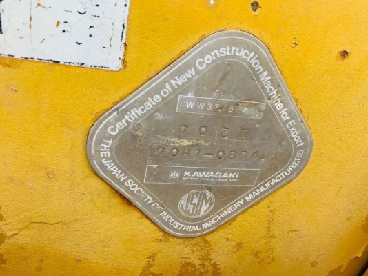 ขายด่วน!! รถตักล้อยาง Kawasaki 70Z-3 สภาพสวยค่ะ