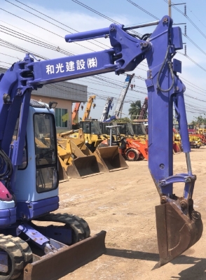 ขายรถขุด KOMATSU PC50UU-2 อาร์มยาวพิเศษ คอนโทรลสั้น นำเข้าเองจากญี่ปุ่น สภาพสวยพร้อมใช้ มีVDOการทำงานครับ