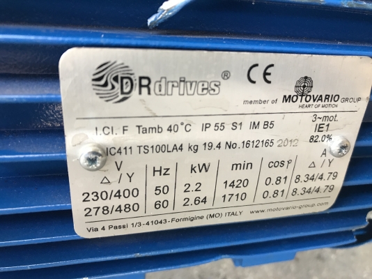 ขายมอเตอร์เกียร์ Motovario 3HP. 380V made in Italy อัตราทด 1:112 เพลาออกประมาณ 13รอบต่อนาที หมุนนิ่ม