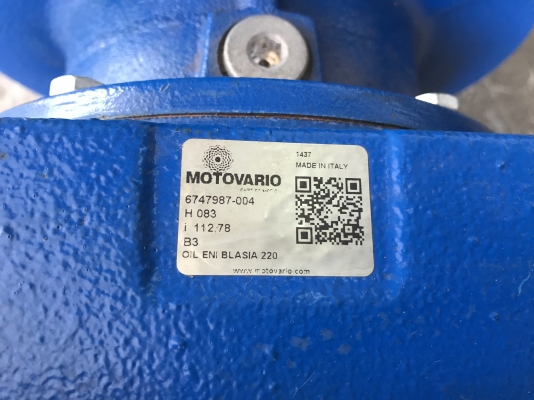 ขายมอเตอร์เกียร์ Motovario 3HP. 380V made in Italy อัตราทด 1:112 เพลาออกประมาณ 13รอบต่อนาที หมุนนิ่ม ขายมอเตอร์เกียร์ Motovario 3HP. 380V made in Italy อัตราทด 1:112 เพลาออกประมาณ 13รอบต่อนาที หมุนนิ่ม