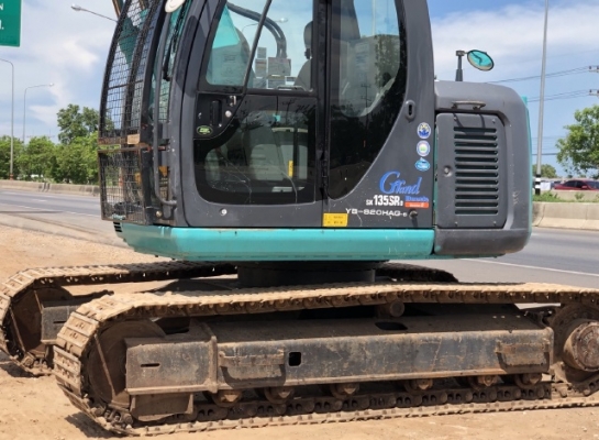 ขายรถขุด KOBELCO SK135SR หัวแม่เหล็ก นำเข้าเองจากญี่ปุ่น สภาพสวยพร้อมใช้ มีVDOการทำงานครับ