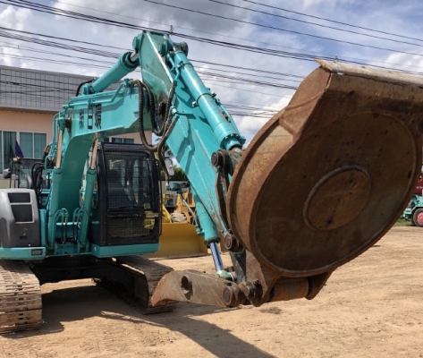 ขายรถขุด KOBELCO SK135SR หัวแม่เหล็ก นำเข้าเองจากญี่ปุ่น สภาพสวยพร้อมใช้ มีVDOการทำงานครับ