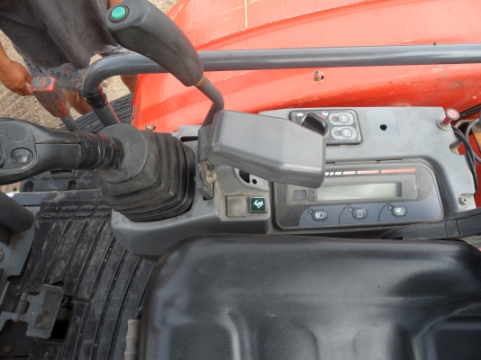 KX91-3S2 KUBOTA ราคา 320,000 บาทเท่านั้น สนใจโทร 081-989-1989 หรั่งครับ