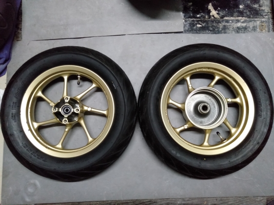 ขาย ล้อแม็ก honda zoommer x ของเทียมสวยๆครับ