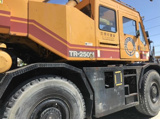ขายรถเครน TADANO รุ่น TR250M-4 รถนำเข้าญี่ปุน สภาพสวยพร้อมใช้งานครับ ขายรถเครน TADANO รุ่น TR250M-4 รถนำเข้าญี่ปุน สภาพสวยพร้อมใช้งานครับ