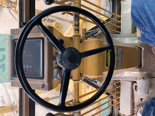 STOCK USA 140G#72V14,000 เป็น ริปเปอร์หลัง พร้อมเปลี่ยนเป็นสแคริไฟหน้าให้ครับ รถอยู่ในสต๊อคที่ อเมริกา สามารถสั่งนำเข้าได้เลยครับ STOCK USA 140G#72V14,000 เป็น ริปเปอร์หลัง พร้อมเปลี่ยนเป็นสแคริไฟหน้าให้ครับ รถอยู่ในสต๊อคที่ อเมริกา สามารถสั่งนำเข้าได้เลยครับ