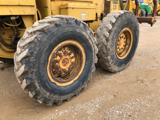 STOCK USA 140G#72V14,000 เป็น ริปเปอร์หลัง พร้อมเปลี่ยนเป็นสแคริไฟหน้าให้ครับ รถอยู่ในสต๊อคที่ อเมริกา สามารถสั่งนำเข้าได้เลยครับ STOCK USA 140G#72V14,000 เป็น ริปเปอร์หลัง พร้อมเปลี่ยนเป็นสแคริไฟหน้าให้ครับ รถอยู่ในสต๊อคที่ อเมริกา สามารถสั่งนำเข้าได้เลยครับ