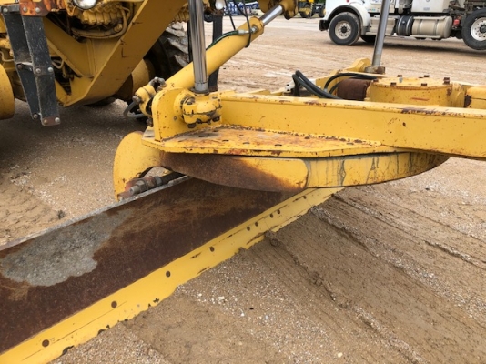 STOCK USA 140G#72V14,000 เป็น ริปเปอร์หลัง พร้อมเปลี่ยนเป็นสแคริไฟหน้าให้ครับ รถอยู่ในสต๊อคที่ อเมริกา สามารถสั่งนำเข้าได้เลยครับ STOCK USA 140G#72V14,000 เป็น ริปเปอร์หลัง พร้อมเปลี่ยนเป็นสแคริไฟหน้าให้ครับ รถอยู่ในสต๊อคที่ อเมริกา สามารถสั่งนำเข้าได้เลยครับ