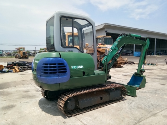 ขายแบคโฮ KOMATSU PC35R-8 นำเข้าจากญี่ปุ่น พร้อมหัวเก๋ง สวยๆพร้อมตัก สนใจติดต่อ ผึ้ง 095-0563605