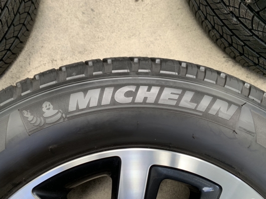 ล้อแม็ก Toyota New Fortuner ขอบ 18 พร้อมยาง 265-60-18 Michelin ปี 18 สภาพน้องๆป้ายแดง สวยๆ ล้อแม็ก Toyota New Fortuner ขอบ 18 พร้อมยาง 265-60-18 Michelin ปี 18 สภาพน้องๆป้ายแดง สวยๆ