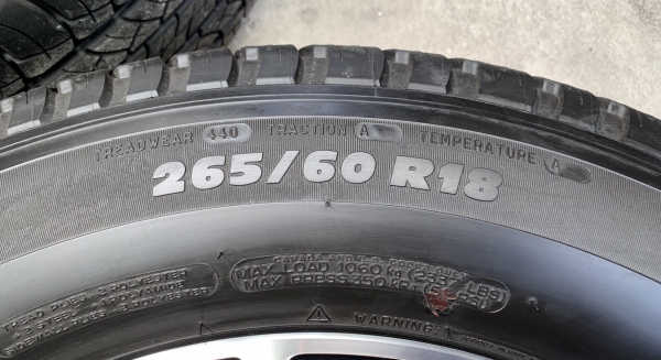 ล้อแม็ก Toyota New Fortuner ขอบ 18 พร้อมยาง 265-60-18 Michelin ปี 18 สภาพน้องๆป้ายแดง สวยๆ ล้อแม็ก Toyota New Fortuner ขอบ 18 พร้อมยาง 265-60-18 Michelin ปี 18 สภาพน้องๆป้ายแดง สวยๆ