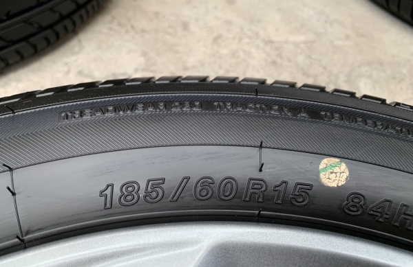 ล้อแม็กป้ายแดง Toyota New Vios ขอบ 15 พร้อมยางป้ายแดง 185-60-15 Yokohama ปี 19 ล้อแม็กป้ายแดง Toyota New Vios ขอบ 15 พร้อมยางป้ายแดง 185-60-15 Yokohama ปี 19