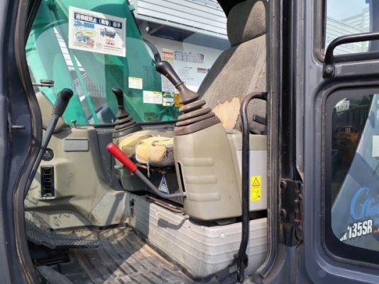 Kobelco SK135SR-1ES ปี2006 นำเข้าจากญี่ปุ่น โทร. 080-6565422 (หนิง)