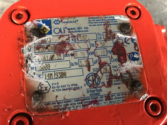 ( เหลือ 1ตัวครับ )ขายมอเตอร์สั่น-เขย่า OLI Vibrator Italy 0.18KW. 380V สภาพดีเดิมๆ หมุนนิ่ม สั่นแรงพร้อมใช้งาน มี 2ตัวครับ ราคาตัวละ 2,800 บาท ( เหลือ 1ตัวครับ )ขายมอเตอร์สั่น-เขย่า OLI Vibrator Italy 0.18KW. 380V สภาพดีเดิมๆ หมุนนิ่ม สั่นแรงพร้อมใช้งาน มี 2ตัวครับ ราคาตัวละ 2,800 บาท