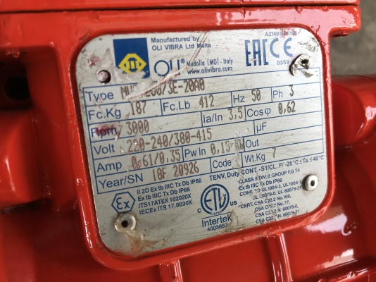 ( เหลือ 1ตัวครับ )ขายมอเตอร์สั่น-เขย่า OLI Vibrator Italy 0.18KW. 380V สภาพดีเดิมๆ หมุนนิ่ม สั่นแรงพร้อมใช้งาน มี 2ตัวครับ ราคาตัวละ 2,800 บาท ( เหลือ 1ตัวครับ )ขายมอเตอร์สั่น-เขย่า OLI Vibrator Italy 0.18KW. 380V สภาพดีเดิมๆ หมุนนิ่ม สั่นแรงพร้อมใช้งาน มี 2ตัวครับ ราคาตัวละ 2,800 บาท
