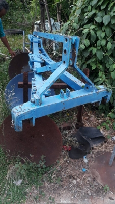 ขายด่วน FORD 77-T1 เอกสารเล่มทะเบียน รถสวยเดิมๆ อุปกรณ์ 3 ชิ้น มีใบดันหน้า,ผานพรวน 6,ผาน 3 สภาพดมากๆครับพร้อมใช้งานได้เลย ราคาต่อรองได้ครับ