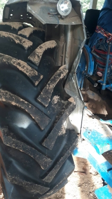 ขายด่วน FORD 77-T1 เอกสารเล่มทะเบียน รถสวยเดิมๆ อุปกรณ์ 3 ชิ้น มีใบดันหน้า,ผานพรวน 6,ผาน 3 สภาพดมากๆครับพร้อมใช้งานได้เลย ราคาต่อรองได้ครับ